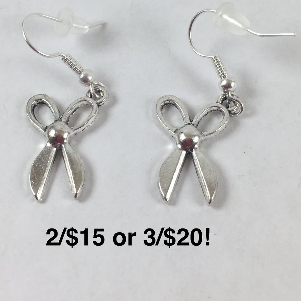 2/$15 or 3/$20 Silver tone scissor earrings, crafter, sewing, knitting